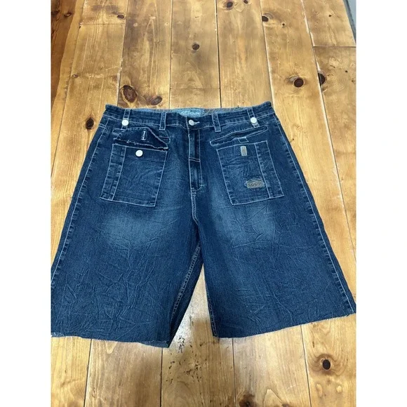 DJAUNT DENIM COMPANY Men's Dark Wash Jean Shorts Size 40 Raw Hem Cargo Style