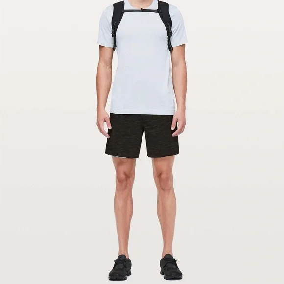 Lululemon Surge 6” Shorts Size Large