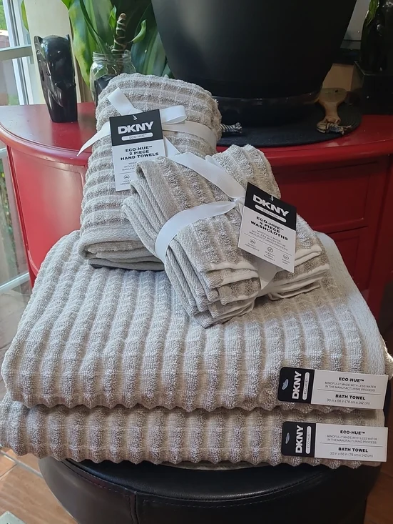 DKNY Piazza Ribbed Bath Towel Set