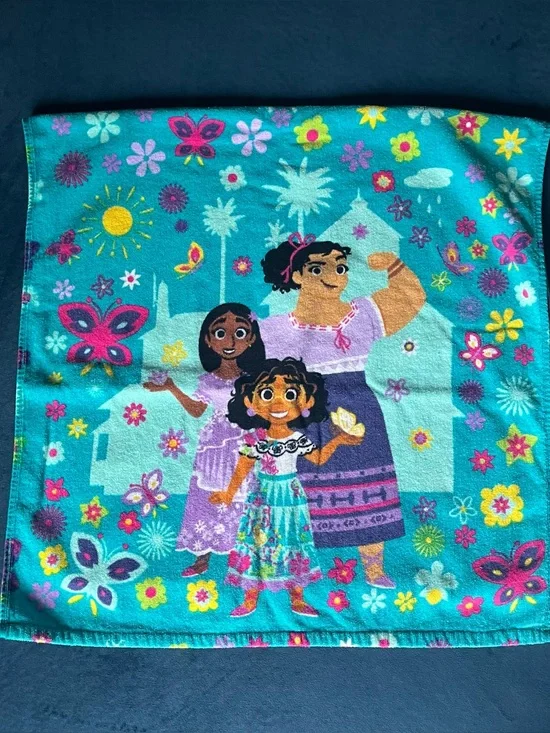 Encanto Towel