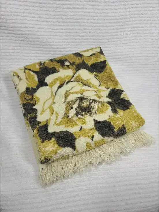 Vtg 70s Cannon Bath Towel Yellow Roses 100% Cotton Brown Tan Retro Rare Bathroom
