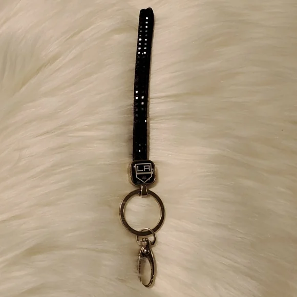 LA Kings Key Chain Silver Black with Black Rinestones