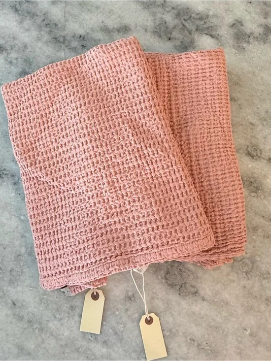 Hawkins New York Waffle Knit Throw Blanket in Blush Pink. NWT