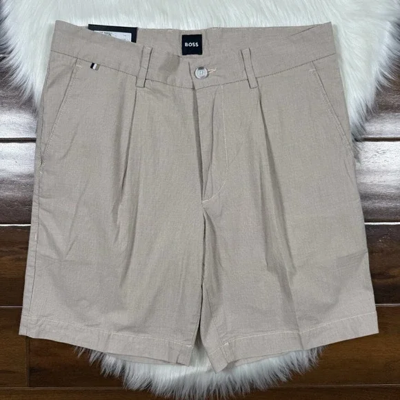 Hugo Boss Men's Size US 30 R /‎ UK 46 Tan Kane Regular Fit Pleated Chino Shorts