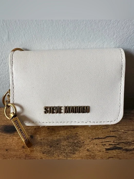 Steve Madden Ivory White Card Holder with Gold Hardware Keychain Bag Charm NWOT