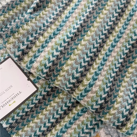 NEW Threshold large bath towel blue green yellow zig zag stripe beach theme
