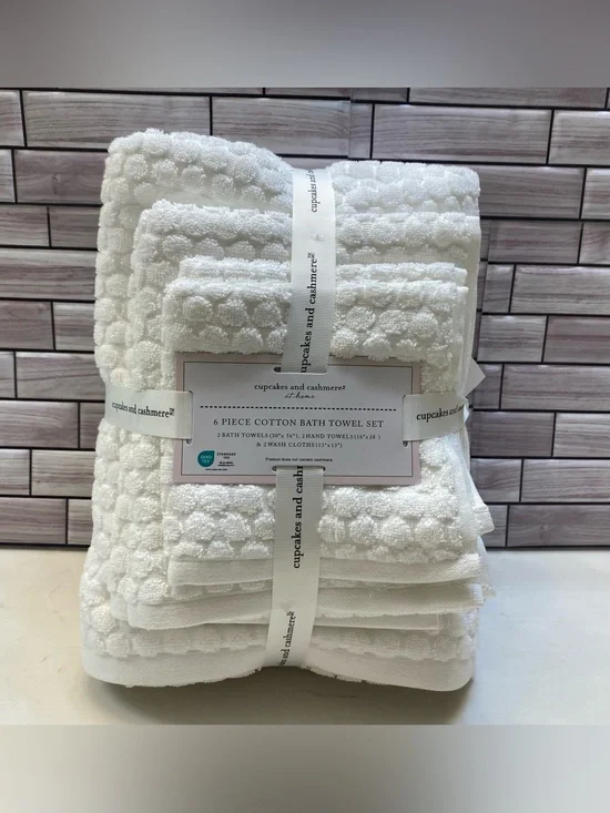 Cupcakes and Cashmere ❤️Polka dot (6) cotton Bath Towel Set White NWT