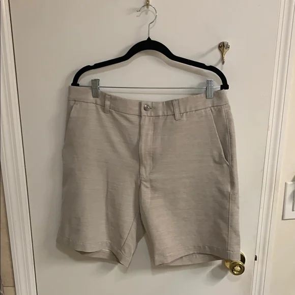 Callaway Tan Flat Front Golf Shorts Lightweight Casual in Sz 34
