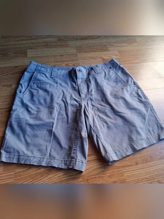 5.11 Mens Gray Shorts. Used gently. Sz 36
