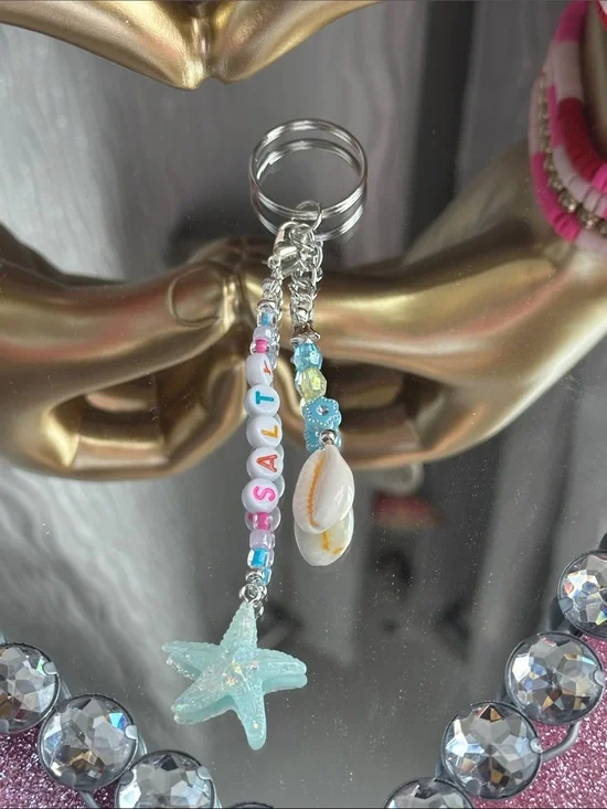 🫶🏼🩵SALTY- beach vibe key chain Handmade with love 🩵