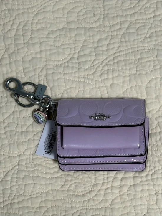 Coach Lilac Patent Leather Card Case Keychain with Heart Charm! NWT
