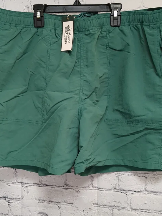 Alpine Design Men's Green Swim/Active Shorts