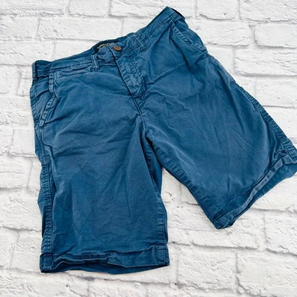 American Eagle Classic Next Level Flex Blue Cargo Chino Shorts Mens 26 Casual