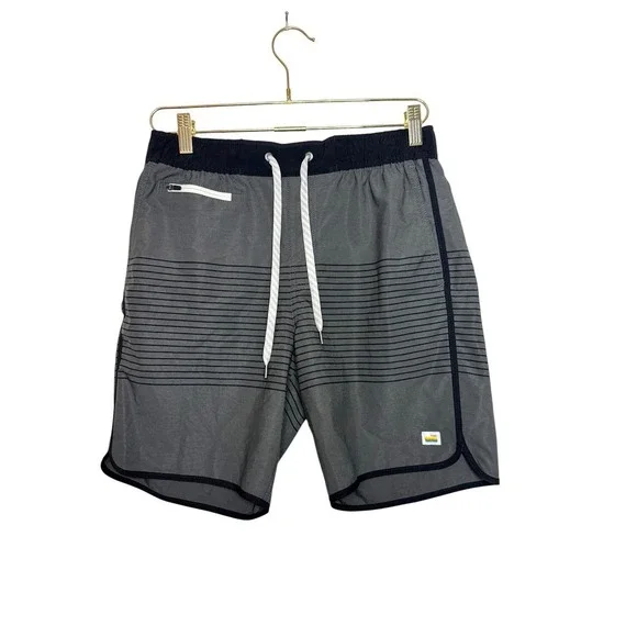 Vuori Banks Shorts Mens Small Charcoal Linear Stripe Grey Boardshorts V330 7in