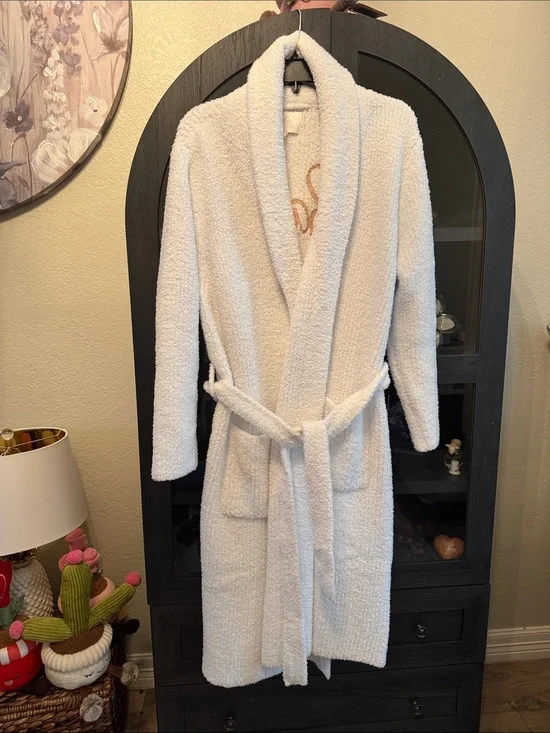 Barefoot dreams Barbie White Plush Shawl-Collar Bath Robe with Belt