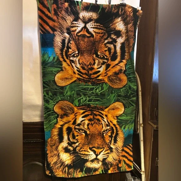 Vintage Hilasal TIGER Bath Towel and Hand Towel