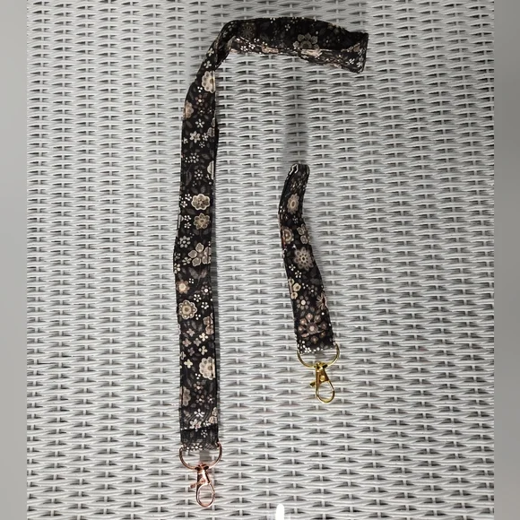 Floral Black and Gold Lanyard and Keychain Set