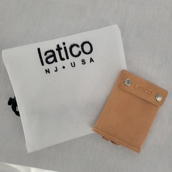 Latico Leathers Tan Pebbled Leather Lanyard Wallet ID Holder with Neck‎ Strap