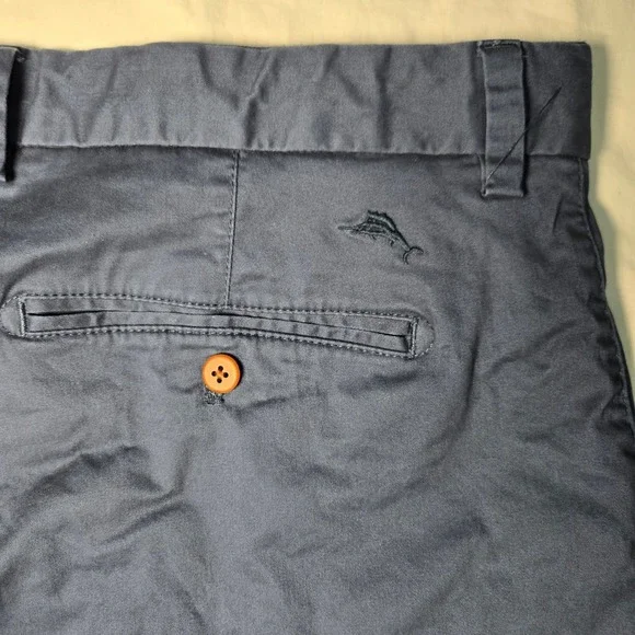 Tommy Bahama Boracay Shorts Mens 40 Blue Cotton Stretch Flat Front Marlin Logo