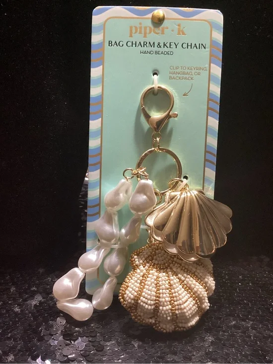 piper•k Gold & Pearl Seashell Bag Charm Key Chain