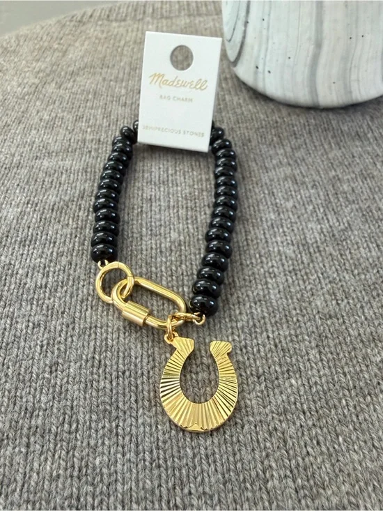 Madewell Black Semiprecious Stone Horseshoe Bag Charm Gold Beaded Bracelet NWT