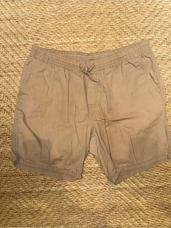 H&M Men's Drawstring Athletic Shorts in Taupe