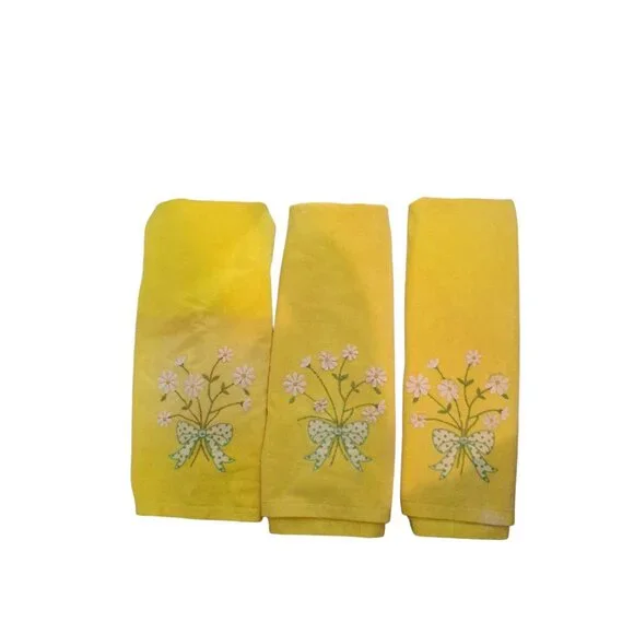 Springmaid vintage 3 towels yellow flowers USA bath