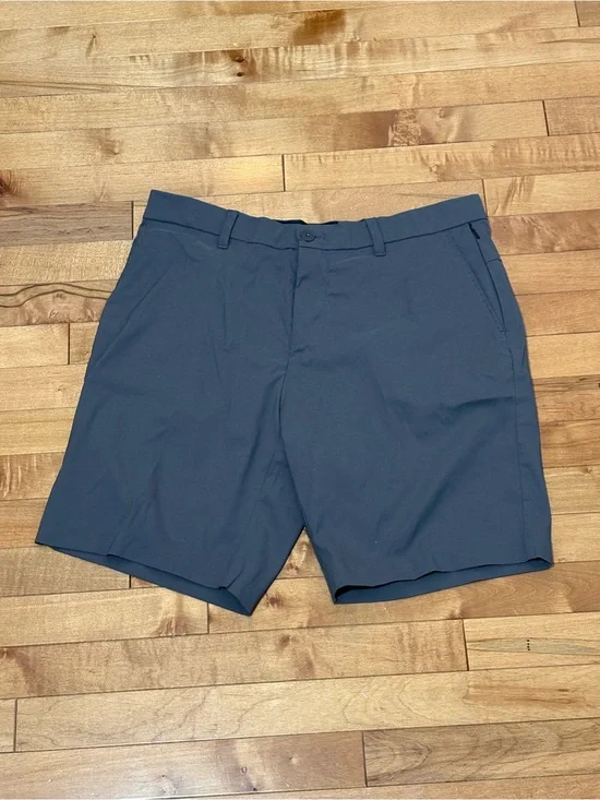 Tommy Hilfiger Men's Flat Front Shorts