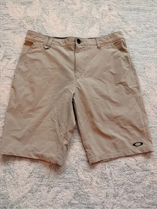 Oakley Men's Tan Performance Shorts
