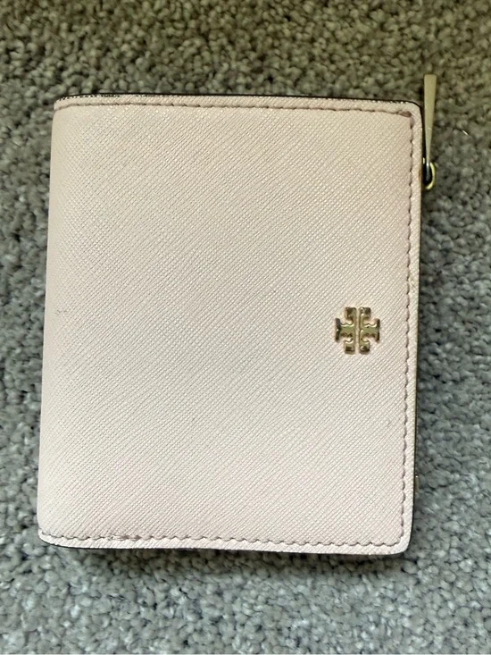 Tory Burch Light Pink Saffiano Zip Bifold Wallet