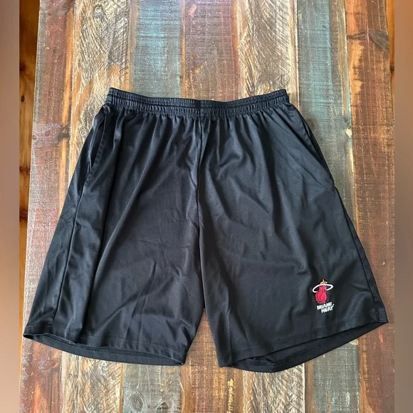 Pro Mark Men’s XXL Black Miami Heat Basketball Shorts