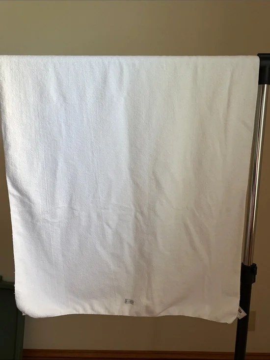 White Plush Microfiber Towel