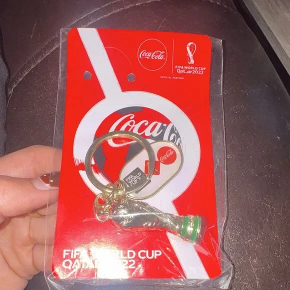 Coca-Cola FIFA World Cup Qatar 2022 Trophy Keychain Gold/Green