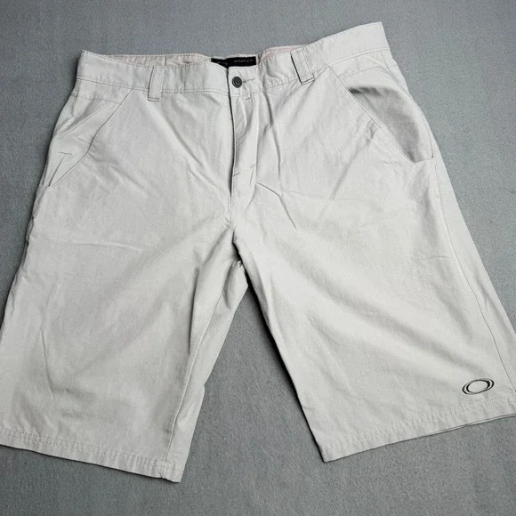 Oakley Mens Tan Khaki Flat Front Performance Golf Shorts Size 40W