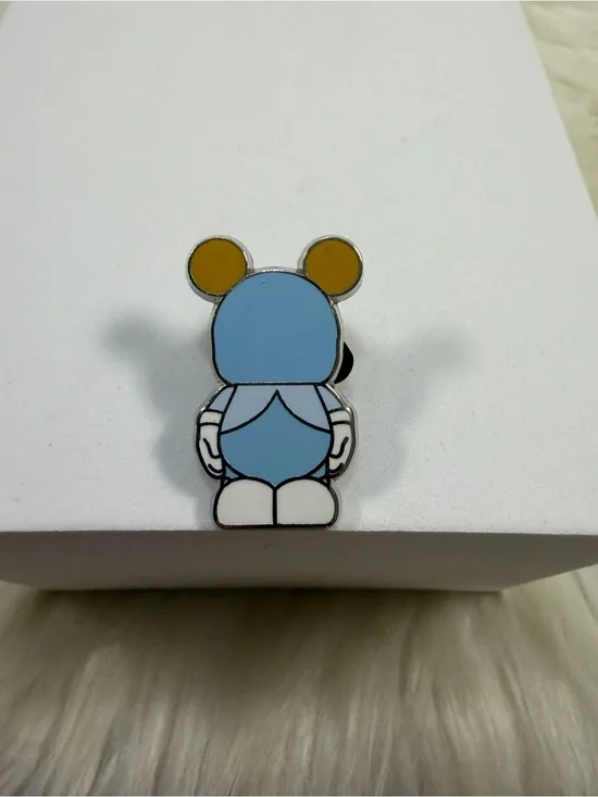 💙3/$20💙 Disney Mickey Mouse Blue White and Yellow Enamel Pin