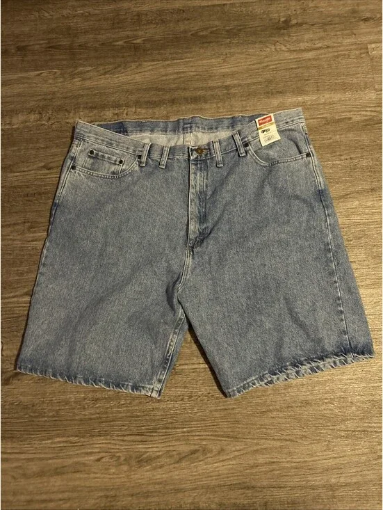 Wrangler Mens Size 44 Relaxed Fit Blue Jean Shorts New With Tags