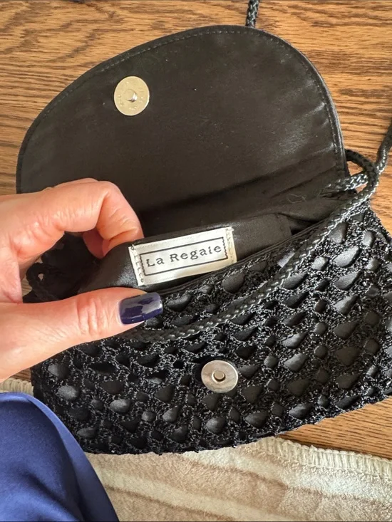 La Regale Vintage Woven Crossbody Card Holder - Black & Cream