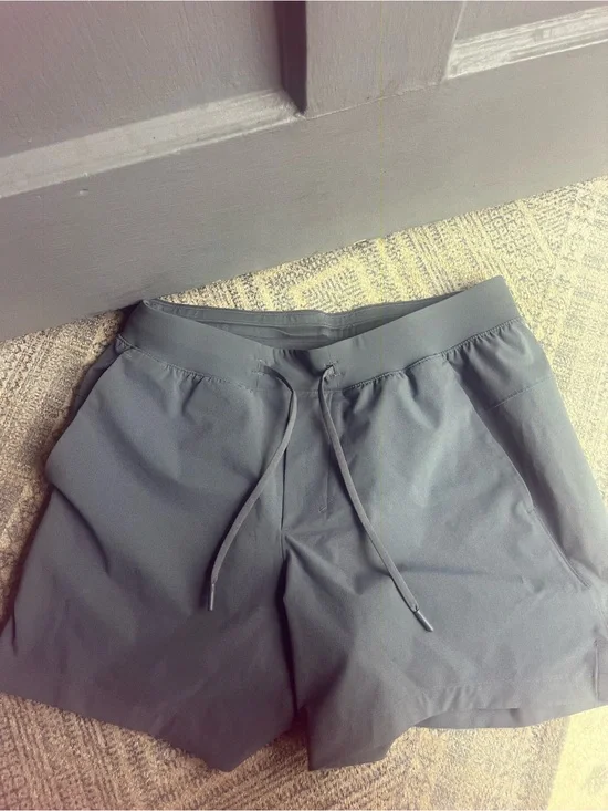 Lululemon Zeroed In Linerless Shorts 5” LM7BJSS Blue Grey Mens Medium