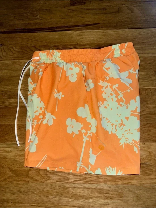 Lululemon Men’s Swim Pool Shorts sz M