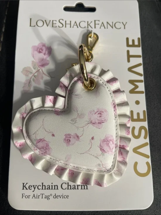 TargetXLoveShackFancyFloral Heart Keychain Charm/Air Tag device