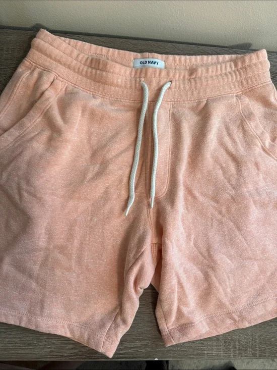 Old Navy Men's Peach Lounge Athletic Shorts with White Drawstring