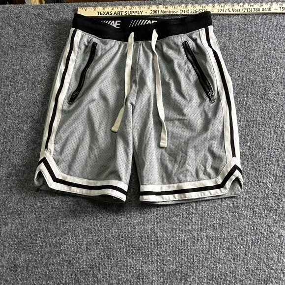 American Eagle Shorts Mens Size S Grey Flex Mesh Athletic Zipper Pockets Striped