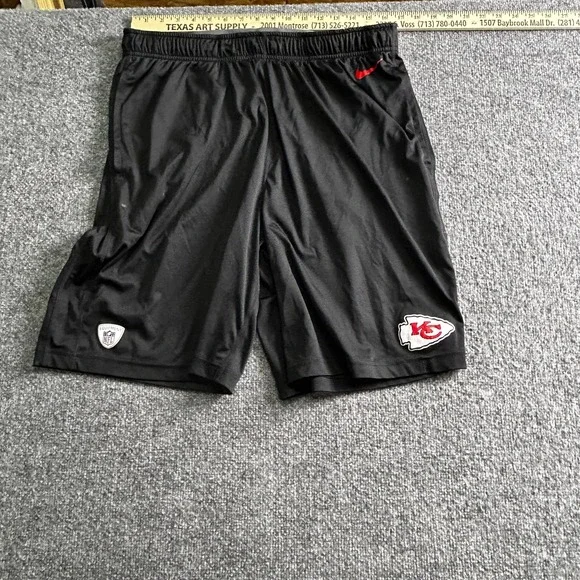 Nike Athletic Shorts Mens Size L Black Kansas City Chiefs NFL Dri-Fit Training