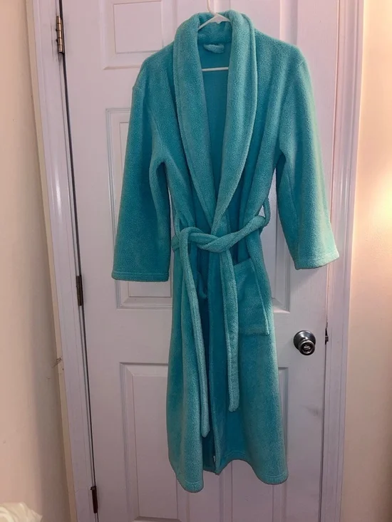Pottery Barn Teen Plush Teal Bath Robe