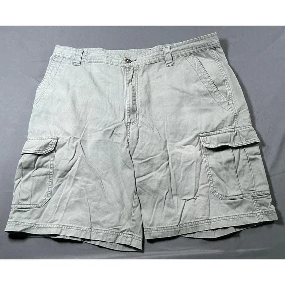 Columbia Mens Cargo Shorts 38 Sage Green Omni-Shade Cotton Canvas Hiking Utility