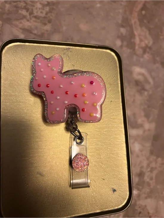 Pink Glitter Donut-Shaped Animal Badge Reel