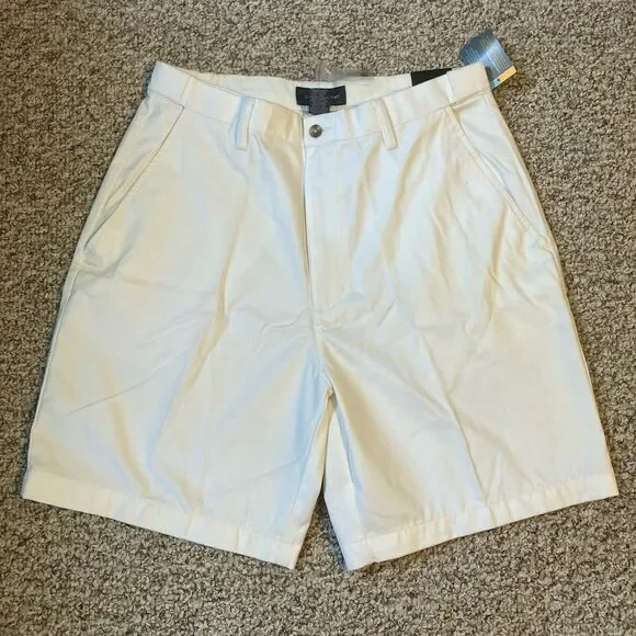 NWT Croft & Barrow Mens White Casual Shorts Size 34 Flat Front Wrinkle Resistant