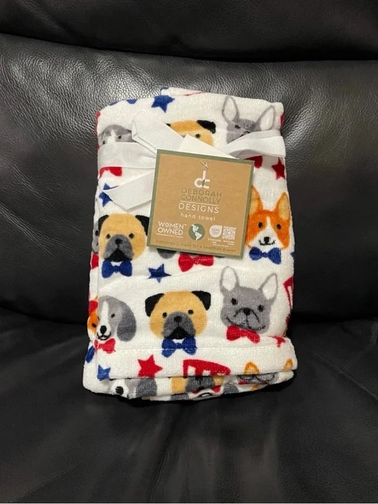 DEBORAH CONNOLLY Designs Patriotic Dogs Hand Towels, Set of 2