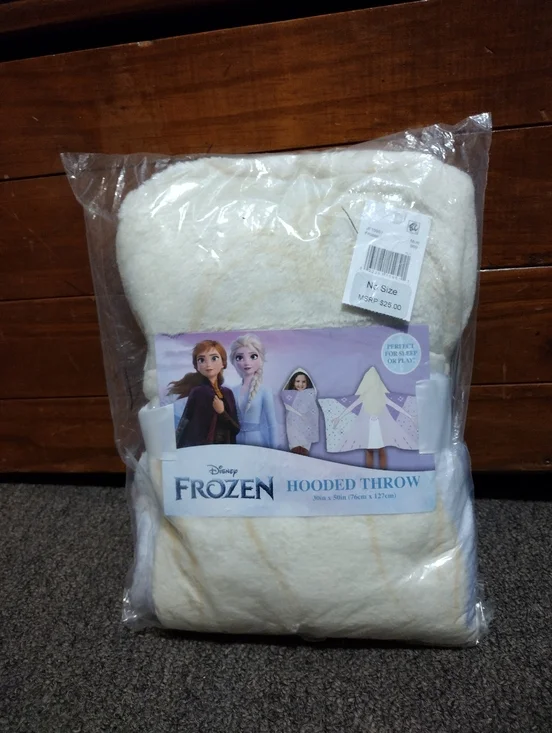 Disney Frozen Hooded Throw 30