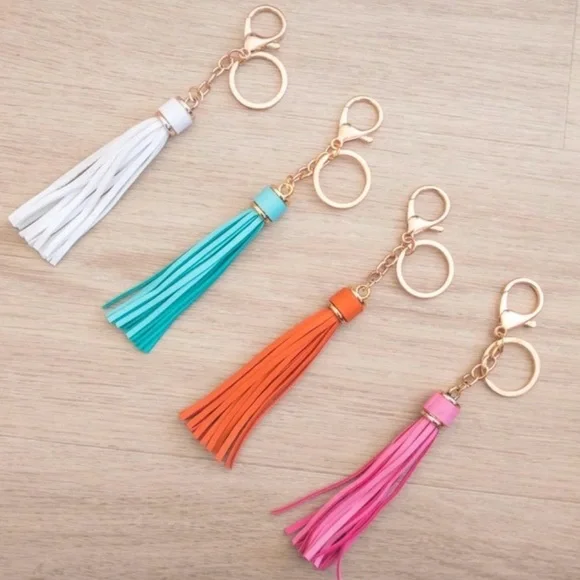 ⭐️5/$25⭐️ NEW Tassel Keychain